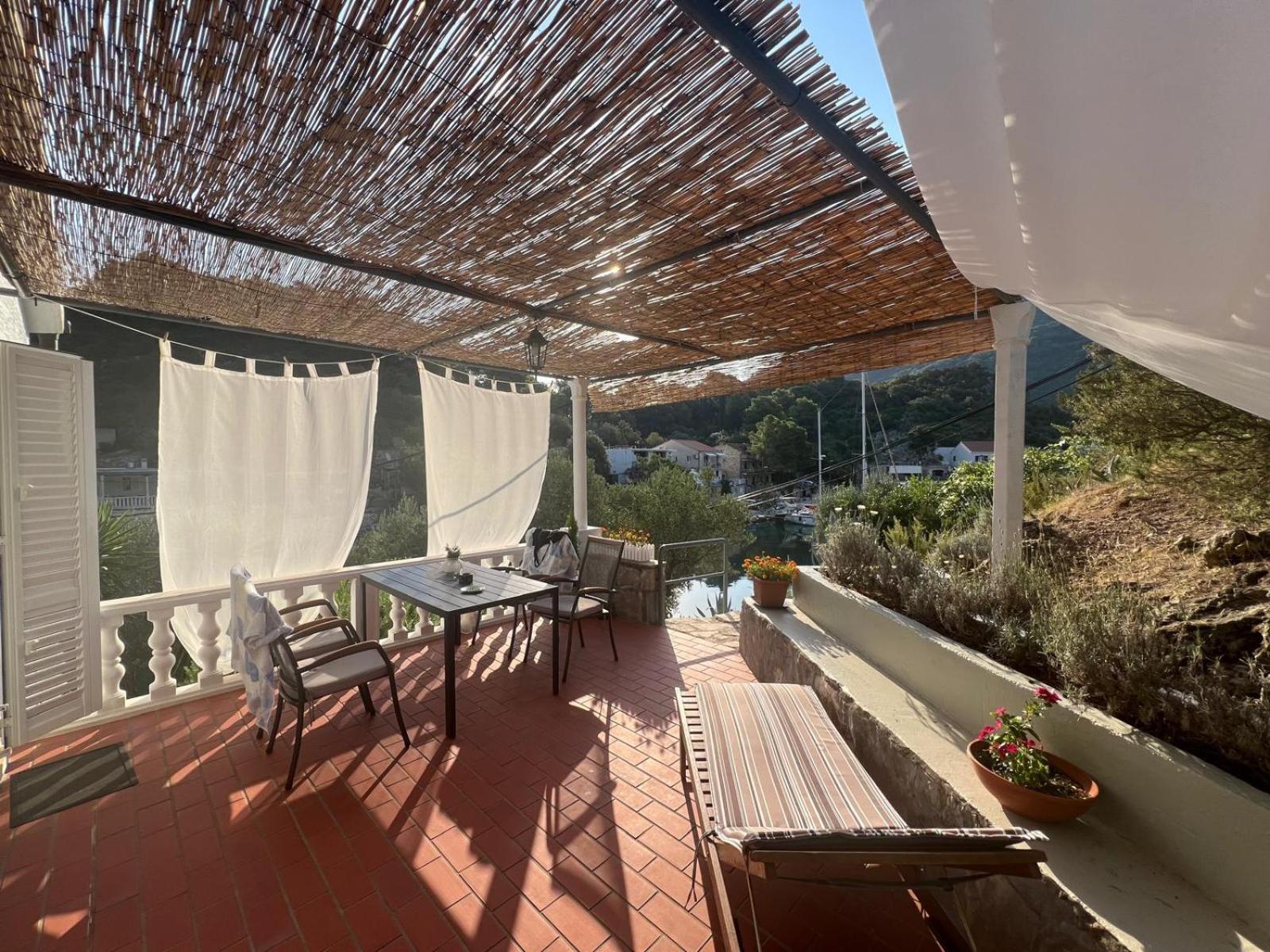 Okuklje Apartment Nadine Mljet Mit Meerblick מראה חיצוני תמונה